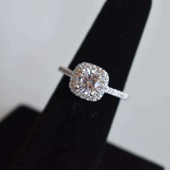 HOST PICK💫 Silver  ring - Picture 3 of 6